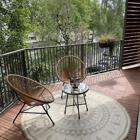 Superbe Appartement En Residence Avec Parking Le Mans Kültér fotó